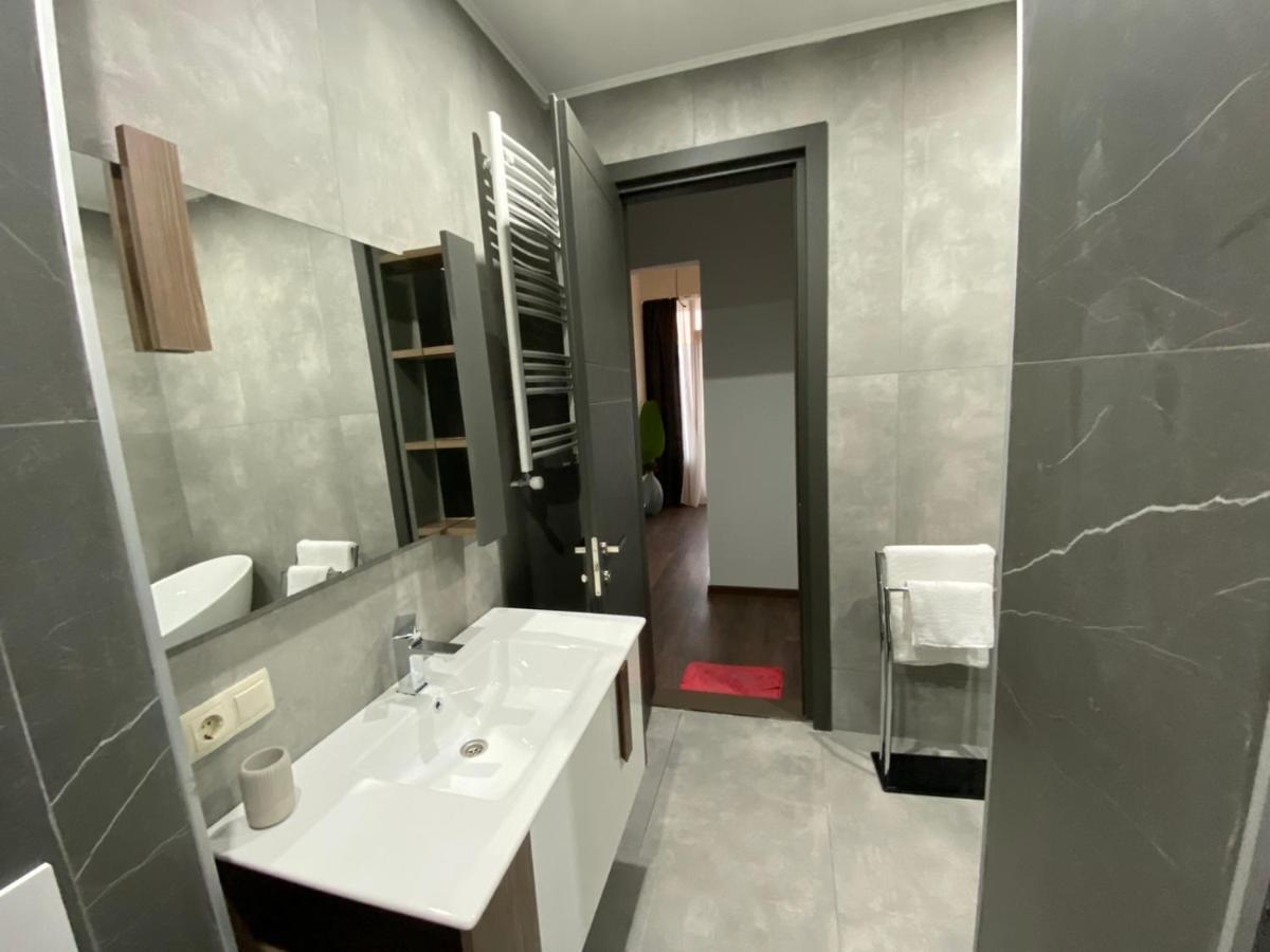 Apartment Sixteen Tbilisi Exterior photo