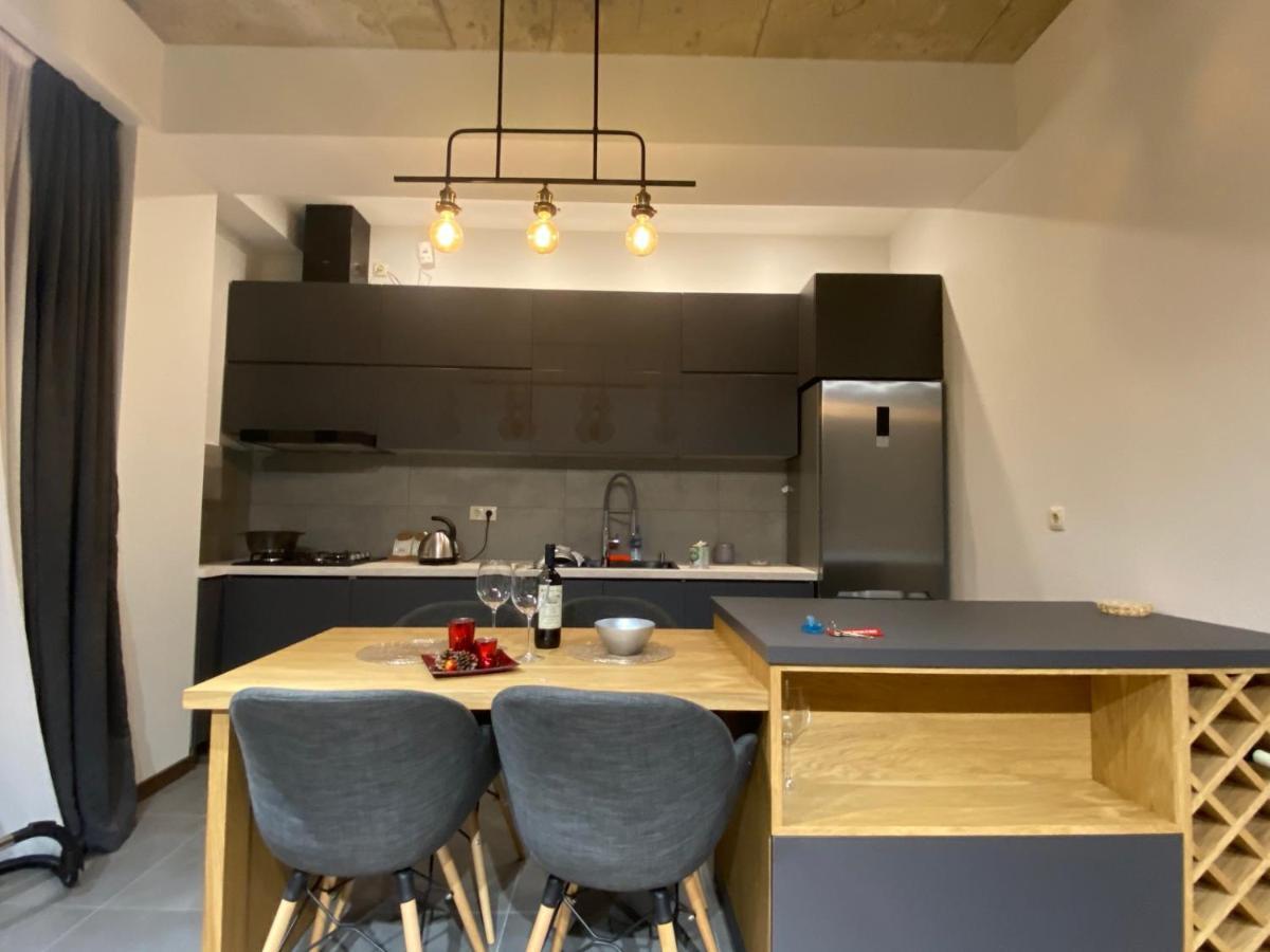 Apartment Sixteen Tbilisi Exterior photo
