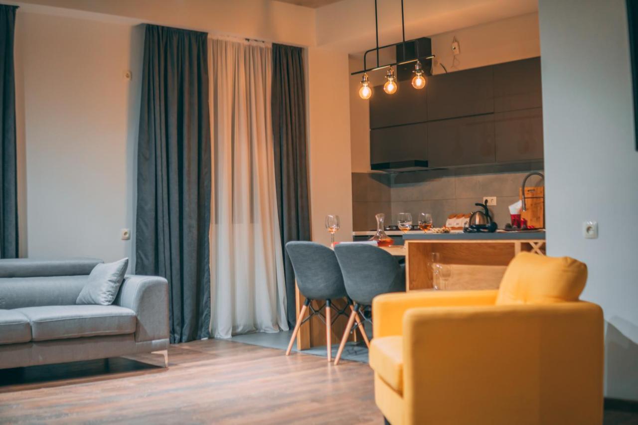 Apartment Sixteen Tbilisi Exterior photo