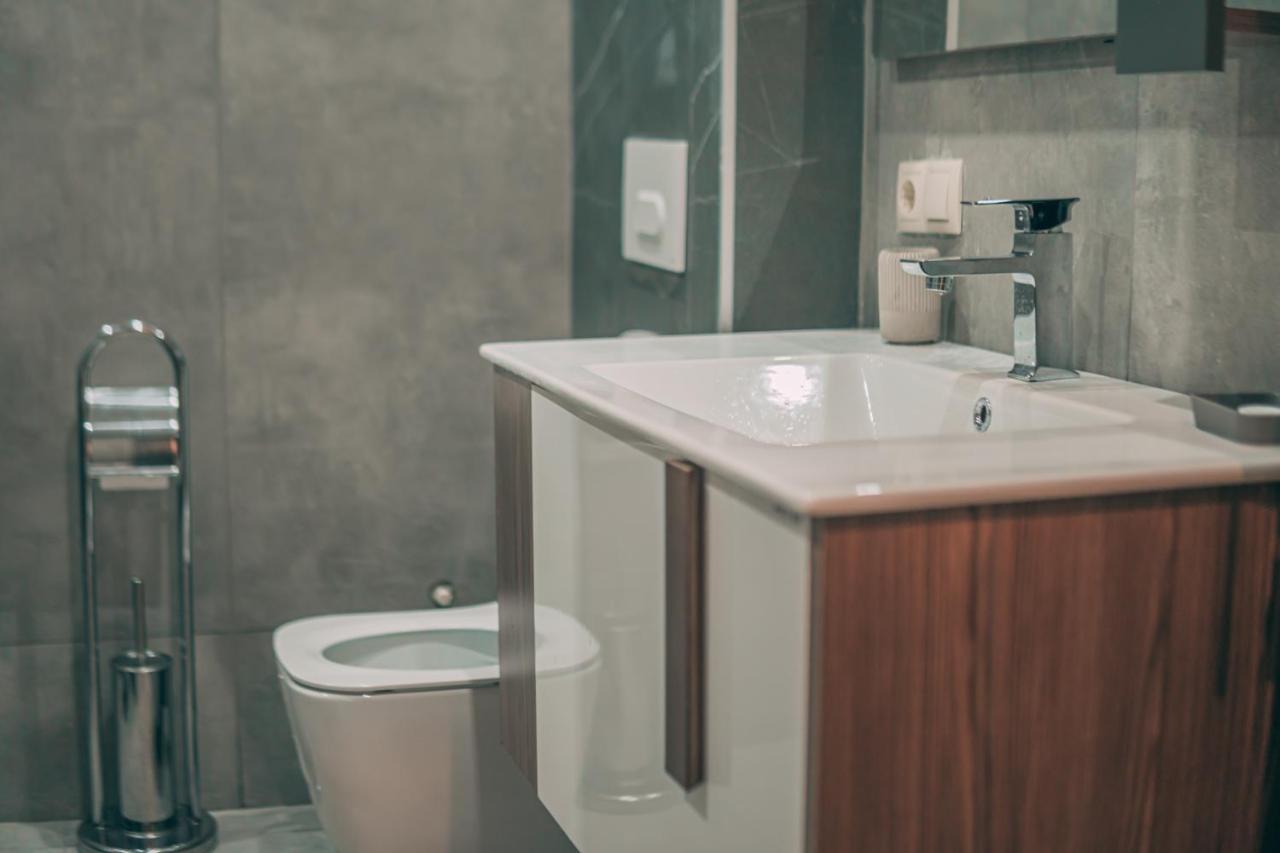 Apartment Sixteen Tbilisi Exterior photo